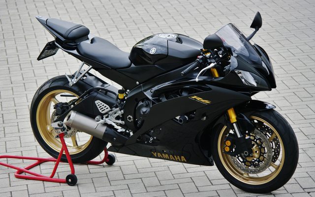 Yamaha YZF R6