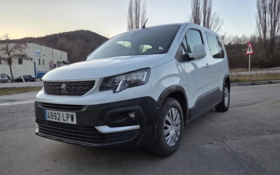 PEUGEOT Rifter Rifter 1.5BlueHDi S&S Standard Active NAV+ 100 - 15400€ en Ripoll