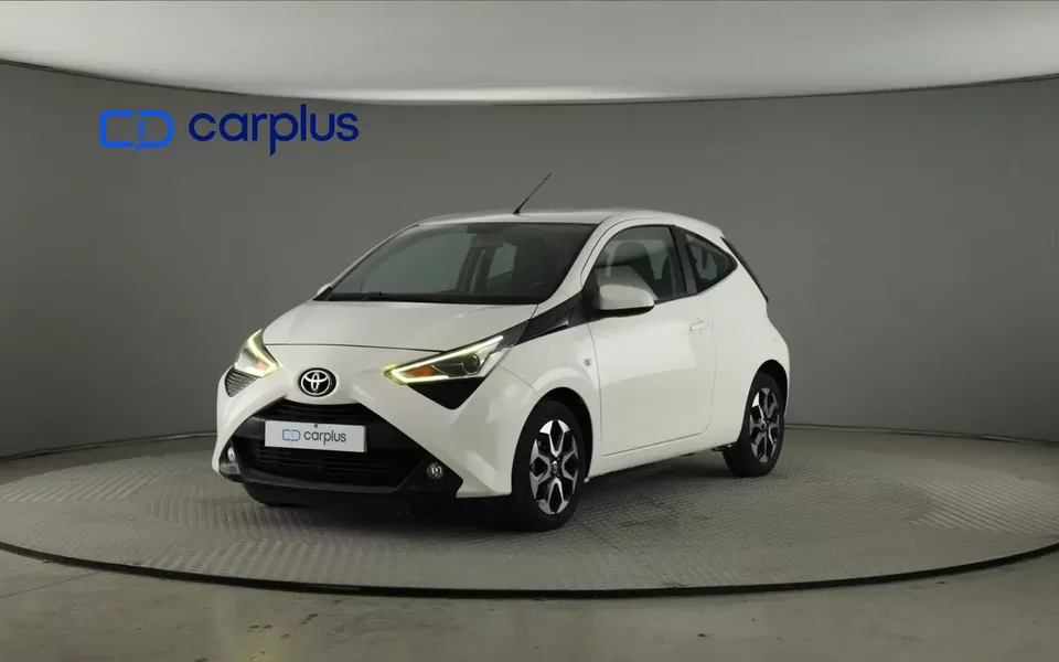 Toyota Aygo 1.0 70 x-play