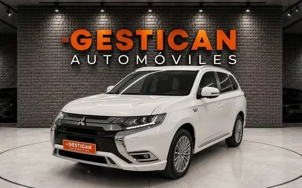 MITSUBISHI Outlander Outlander PHEV Kaiteki 4WD