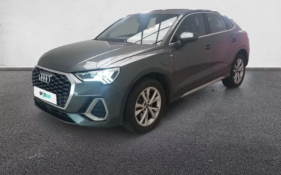 AUDI Q3 45 TFSIe 245 ch S tronic 6 S line