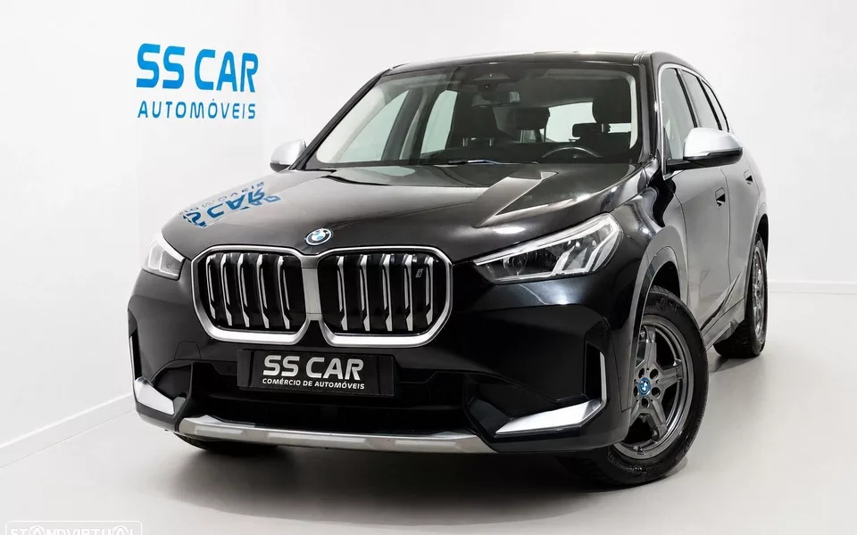 BMW iX1 xDrive30 xLine