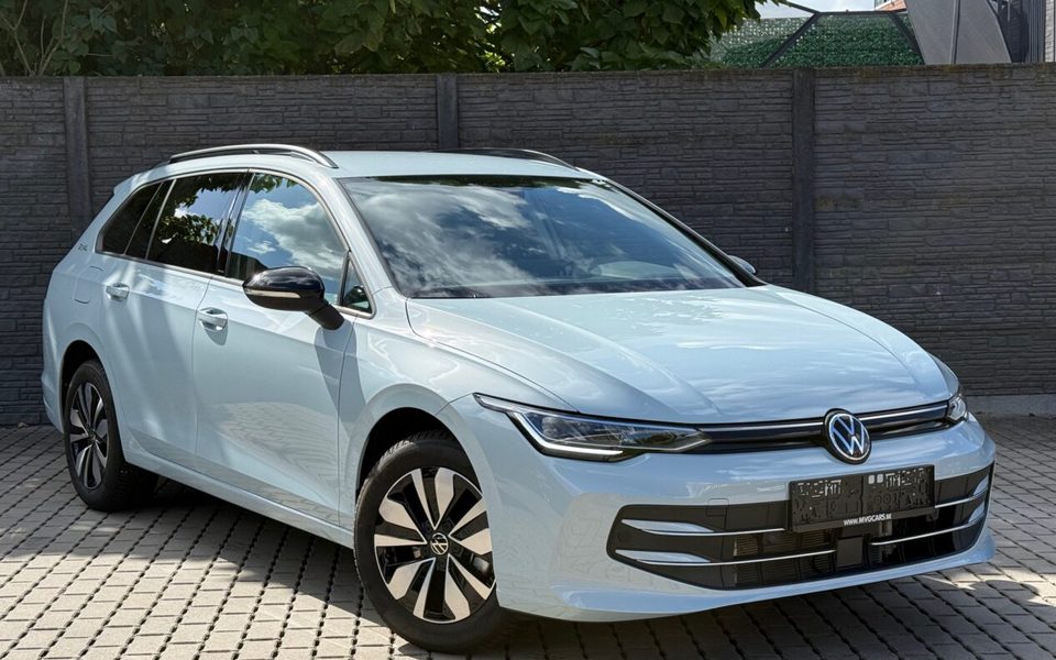 Volkswagen Golf VIII Variant 1.5 eTSI GOAL DSG