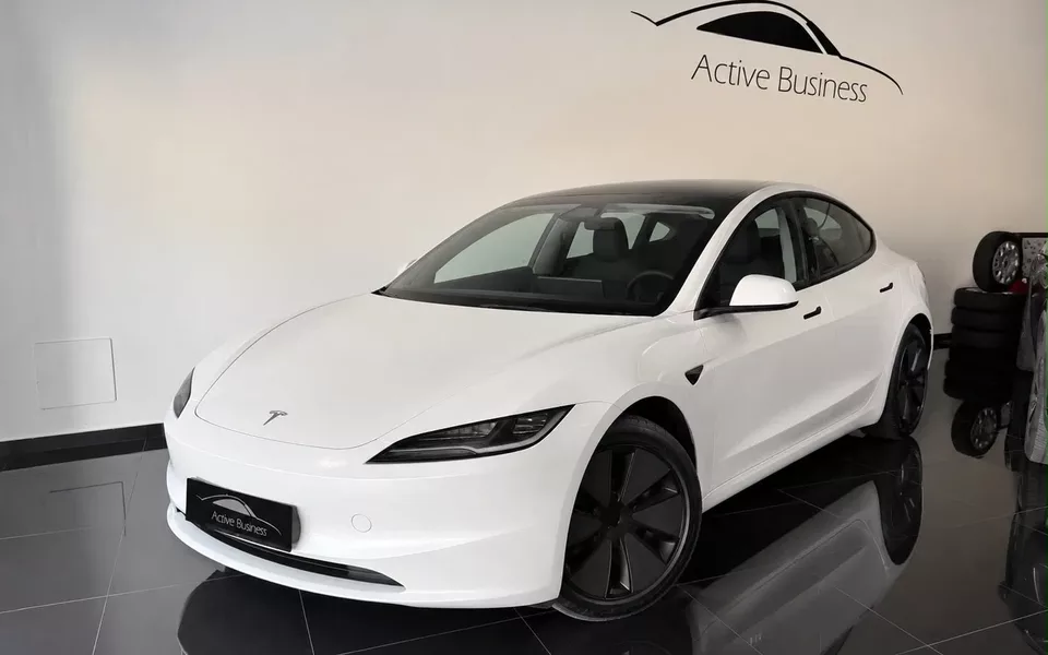 Tesla Model 3 Tração Traseira Premium