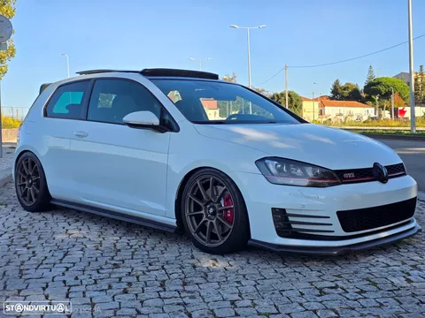 VW Golf 2.0 TSi GTi DSG Performance