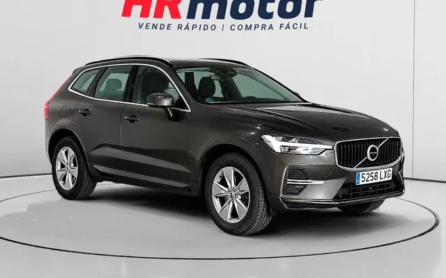 VOLVO XC60 XC60 B4 Momentum Pro FWD Aut.