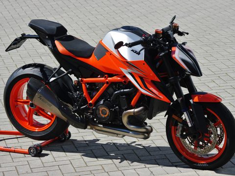 KTM 1290 Super Duke R EVO