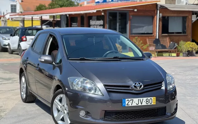 Toyota Auris 1.4 D-4D Sol