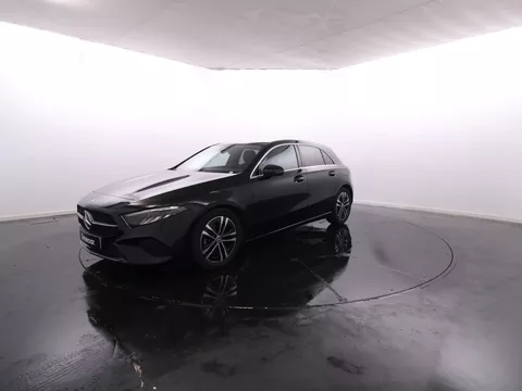 Mercedes-Benz Classe A - 200 Progressive Advanced Cx. Aut. / Vidros Escurecidos