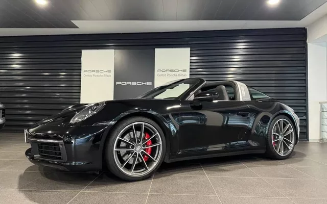PORSCHE 911 911 Targa 4 GTS PDK