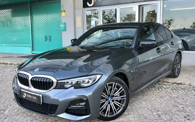 BMW 330 e Pack M Auto
