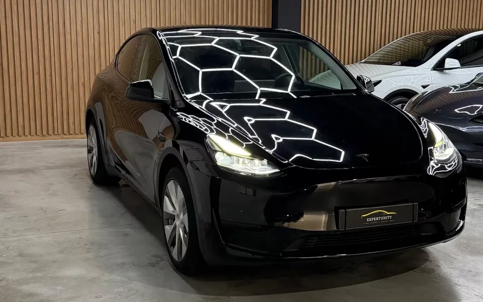 Tesla Model Y Standard