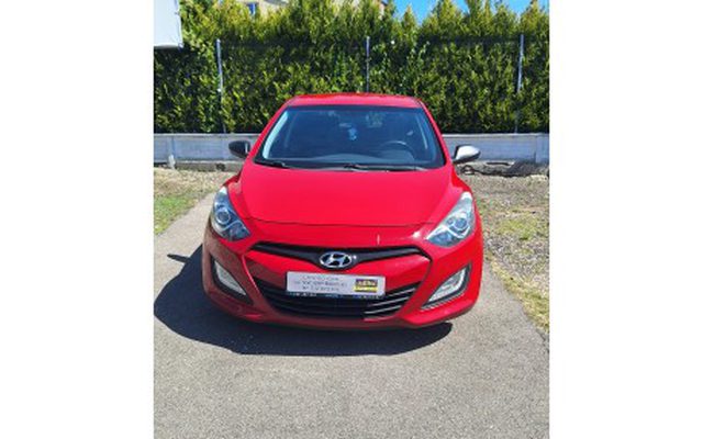 HYUNDAI i30 1.4E, 2013 ROK