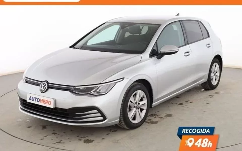 VOLKSWAGEN Golf 1.5 eTSI ACT Life