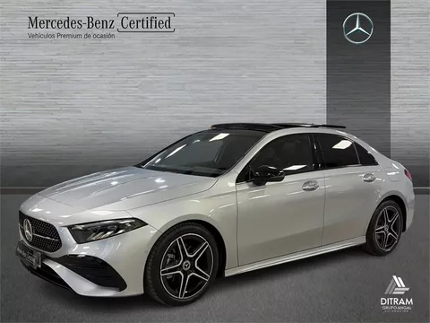 MERCEDES-BENZ Clase A CLASE A 200 d Sedán