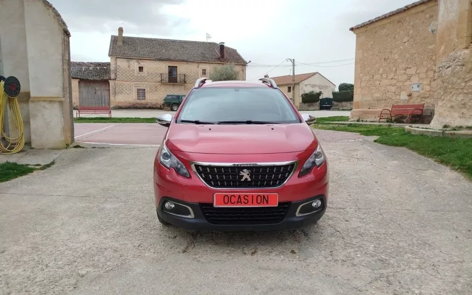 PEUGEOT 2008 2008 1.6 BlueHDI Style 100