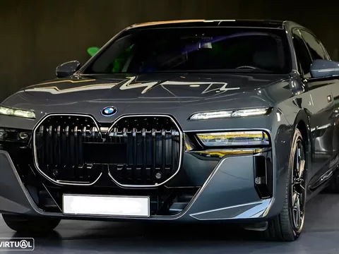 BMW i7 xDrive60 Pack Desportivo M Pro