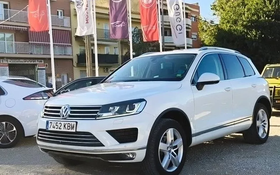 VOLKSWAGEN Touareg Touareg 3.0TDI V6 BMT TerrainTech Premium 193kW Tip. - 22600€ en Torredembarra