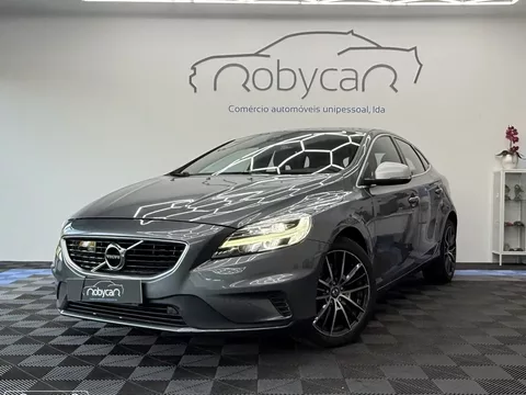 Volvo V40 2.0 D2 R-Design Momentum Geartronic