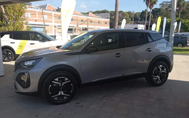 Peugeot 2008 1.2 Hybrid Allure e-DCS6