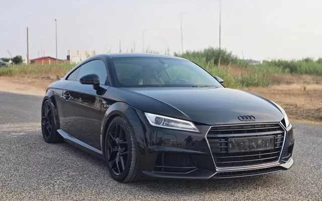 Audi TT Coupé 2.0 TDI S-line