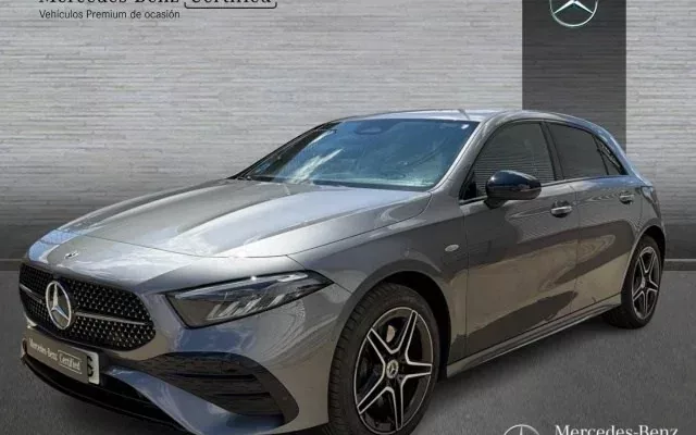 MERCEDES-BENZ Clase A CLASE A A 250 e Compacto con tecnología híbrida EQ[0-806]