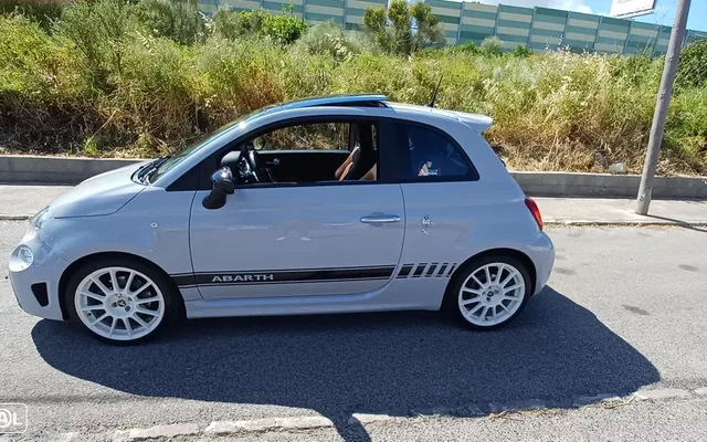 Abarth 500 1.4 T-Jet Competizione