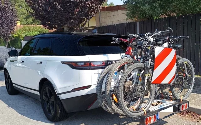LAND-ROVER Range Rover Velar Range Rover Velar 2.0D HSE 4WD Aut. 240