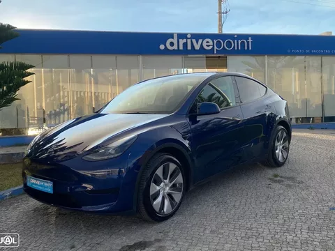 Tesla Model Y Standard