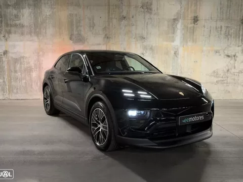Porsche Macan Electric 4