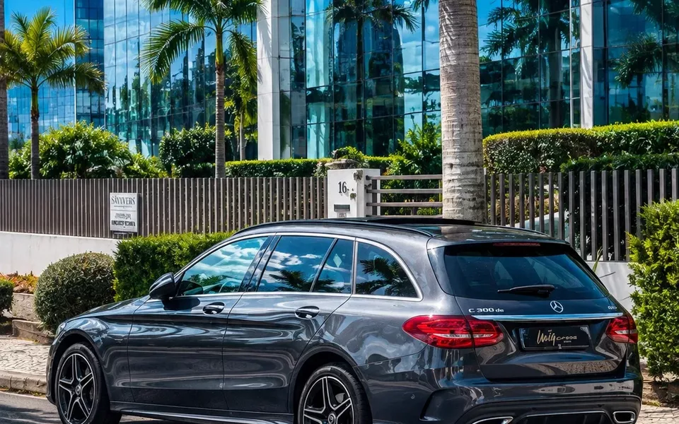 Mercedes-Benz C 300 de T 9G-TRONIC AMG Line