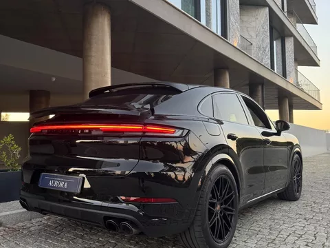 Porsche Cayenne Coupé E-Hybrid Tiptronic S Black Edition