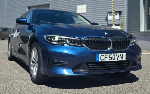 BMW 330