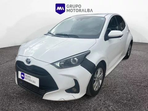 TOYOTA Yaris 1.5 120H Business Plus
