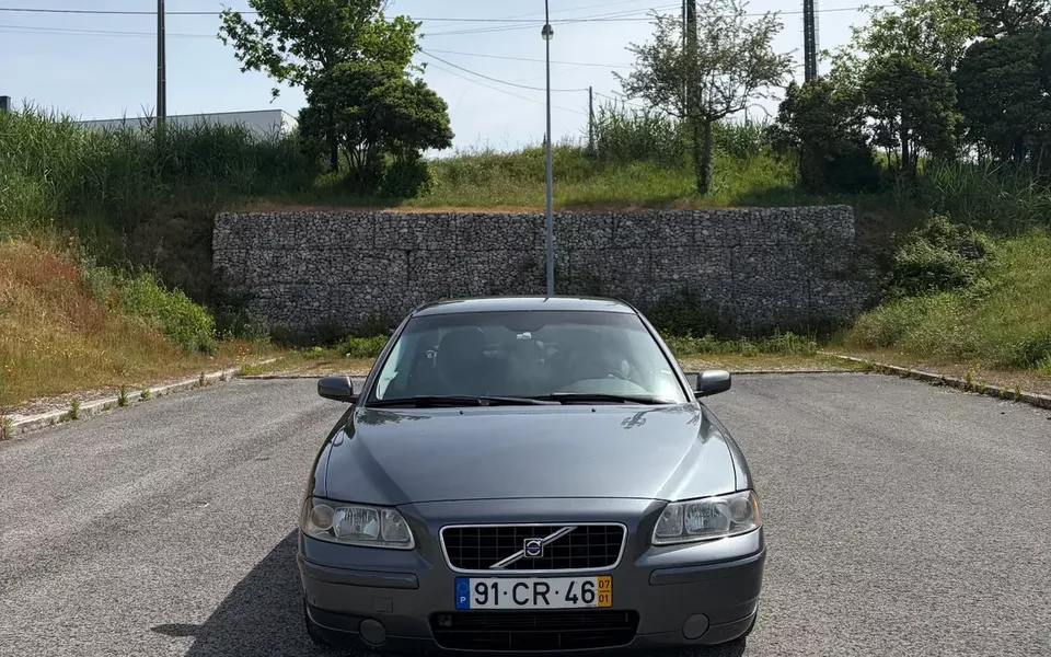 Volvo S60 2.4 D5 Nivel 2