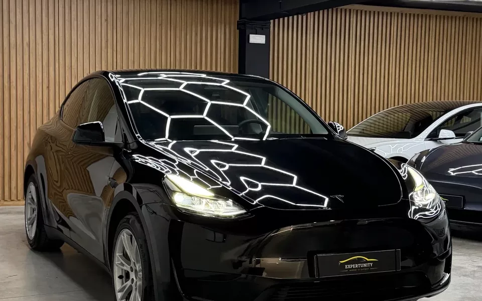 Tesla Model Y Standard