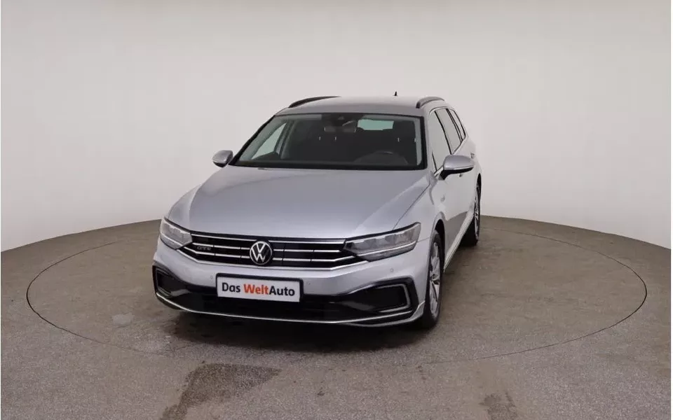 VW Passat Variant