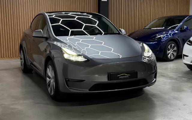 Tesla Model Y Long Range Tração Integral