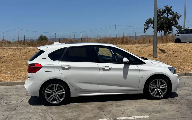 BMW 214 Active Tourer