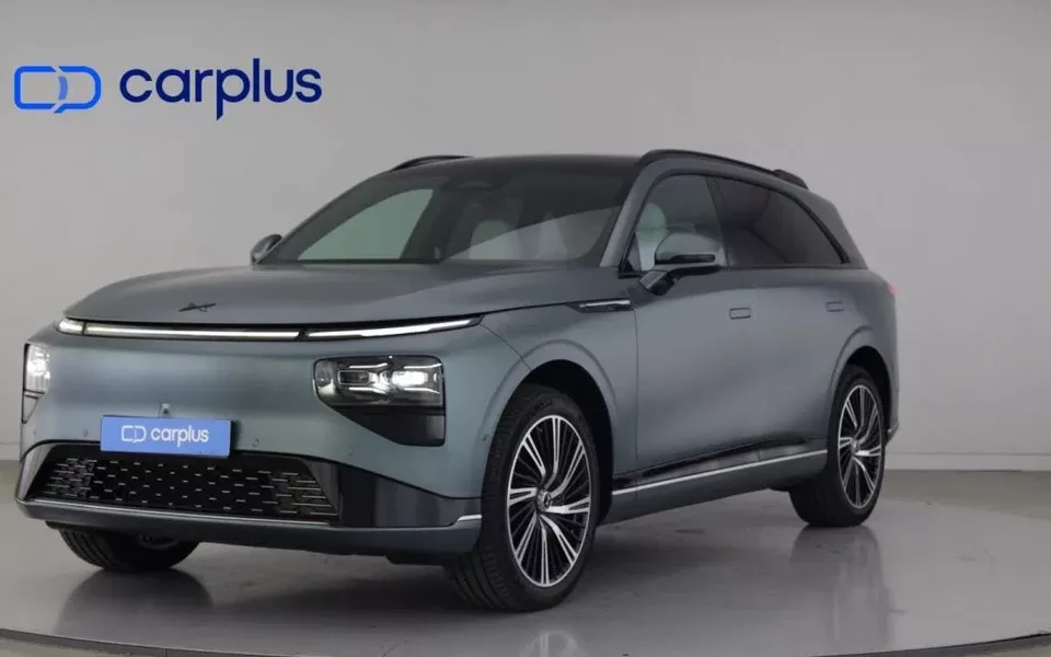Xpeng G9 98 kWh AWD Performance + Gancho de Reboque