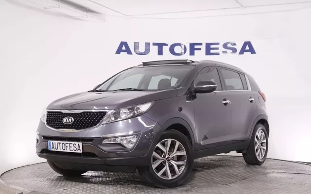 Kia Sportage 2.0 CRDI 136CV 4X4 AUTO 5P # TECHO PANORAMICO ELE,CUERO,NAVY