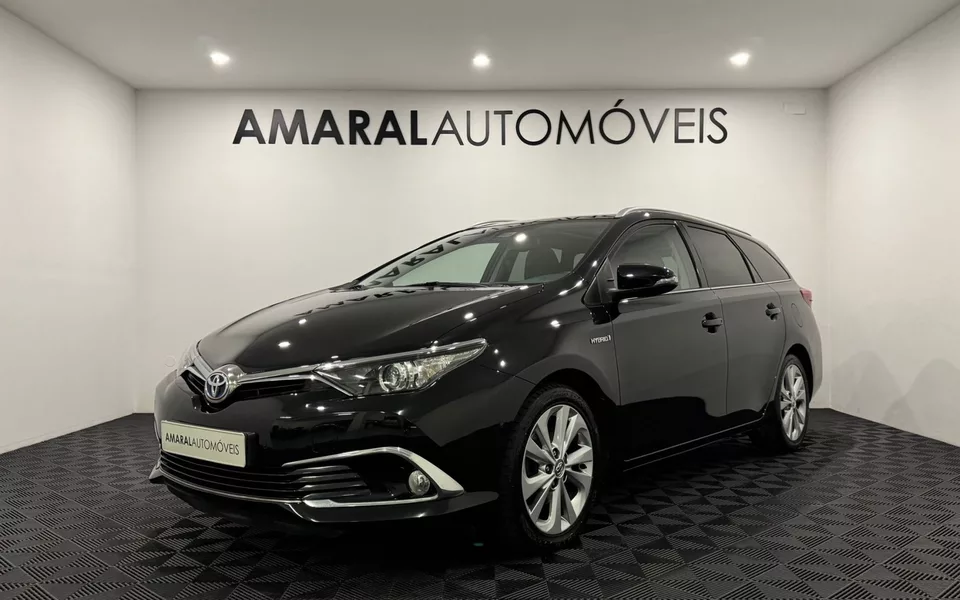 Toyota Auris Touring Sports 1.8 HSD Comfort +P.Techno+P.Sport