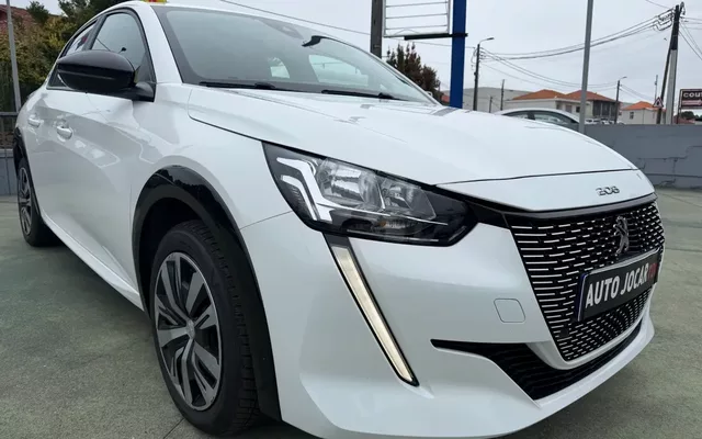 Peugeot e-208 Active