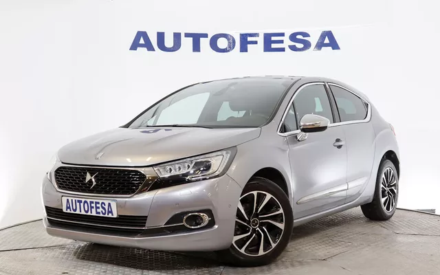 DS DS 4 1.2 PureTech Chic 130cv 5P S/S # NAVY, BIXENON