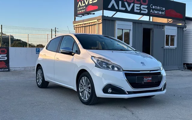 Peugeot 208 1.6 BlueHDi Style