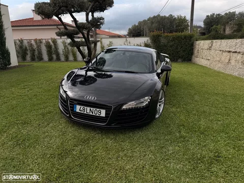 Audi R8 Coupé 4.2 FSi V8 quattro