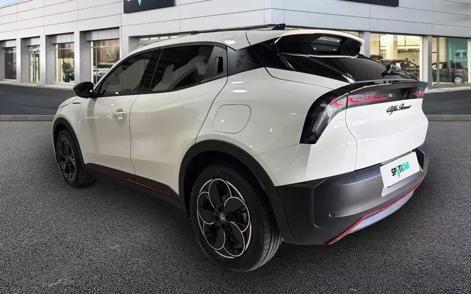 Alfa Romeo Junior Elletrica 50 kWh