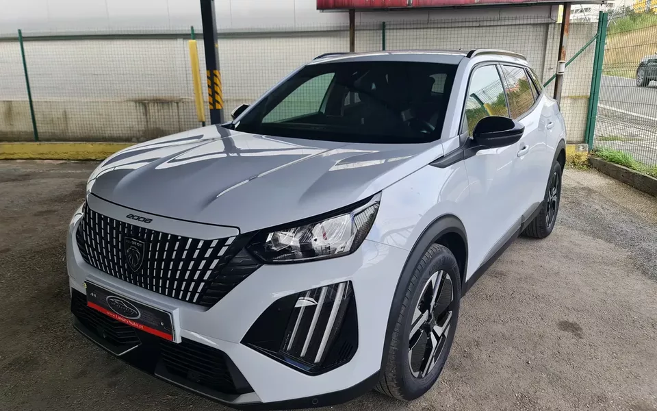 Peugeot 2008 1.2 PureTech Allure Pack