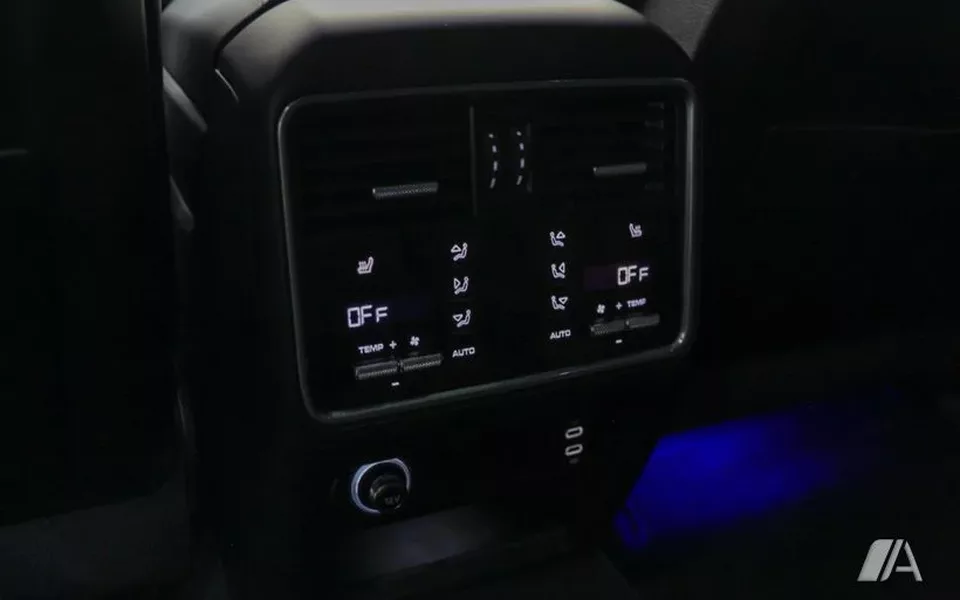 PORSCHE Cayenne Cayenne Turbo S E-Hybrid Coupé Aut.