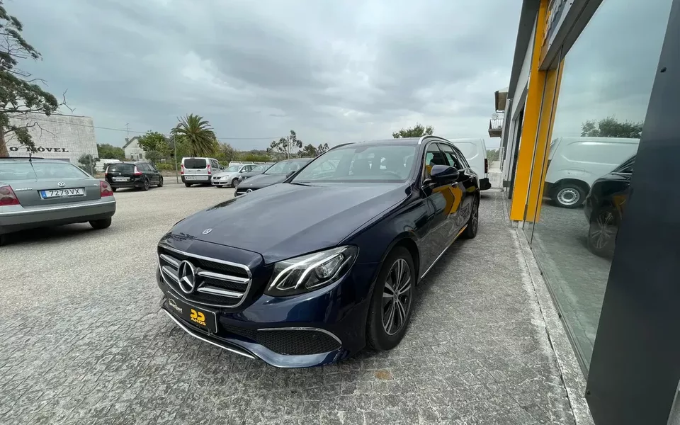 Mercedes-Benz E 220